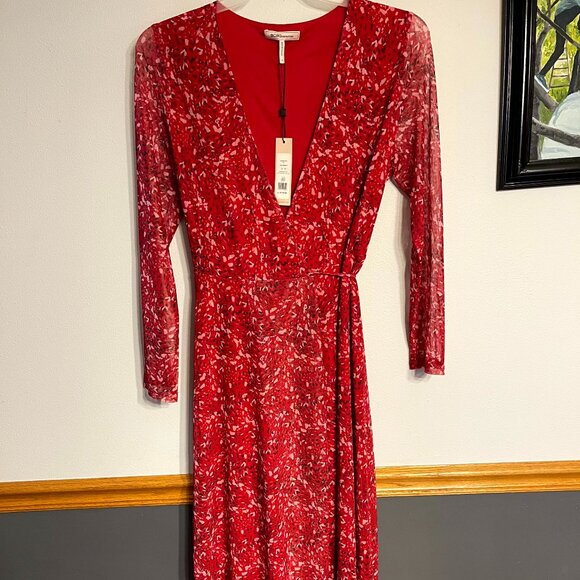 NWT Red BCBGeneration Red Floral Long Sleeve Wrap Dress Size 16 Mesh - Picture 1 of 10